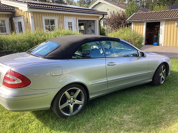 Mercedes-Benz Clk320 2004 photo 4