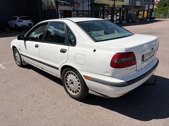 Volvo S40 4 of 5