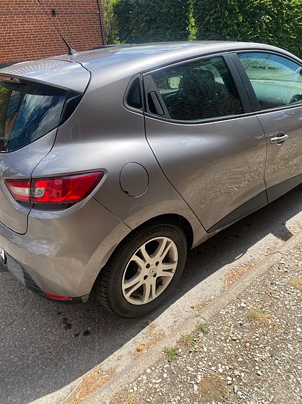 Renault Clio 2 of 5