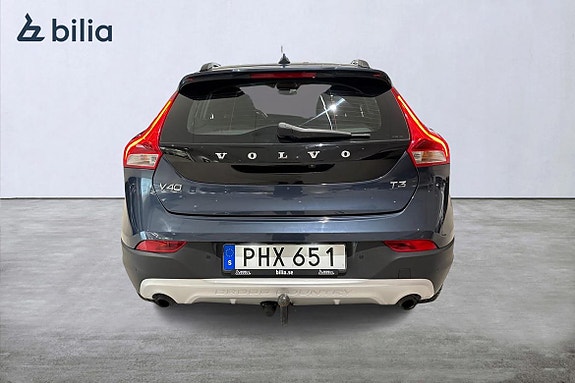 Volvo V40 Cross Country 5 of 5