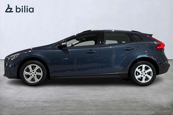 Volvo V40 Cross Country 3 of 5