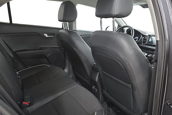 Kia Rio 9 of 21
