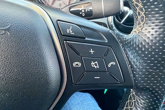 Mercedes-Benz CLA220 15 of 15