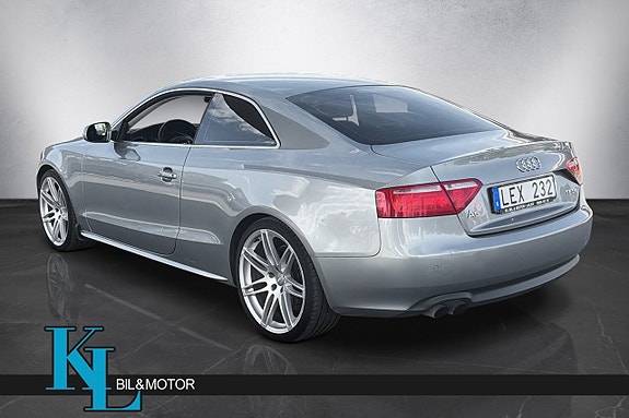 Audi A5 4 of 5