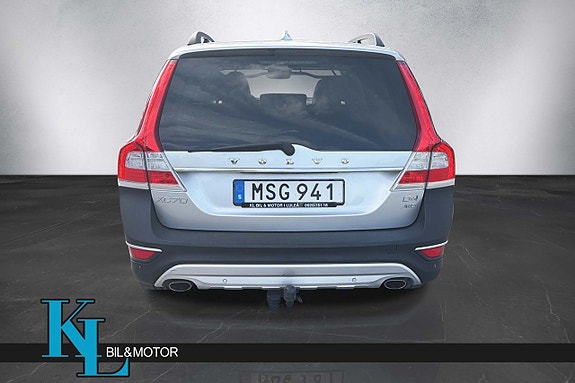 Volvo XC70 5 of 5