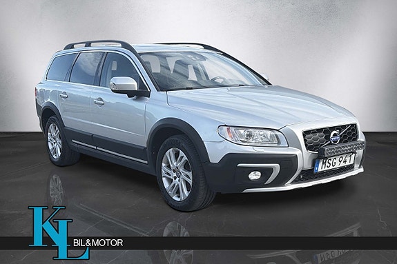 Volvo XC70 2 of 5