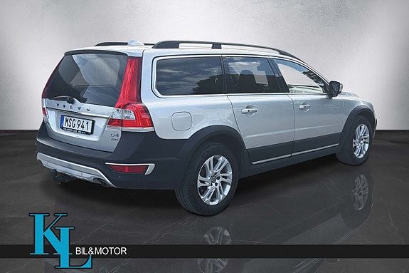 Volvo XC70 3 of 5