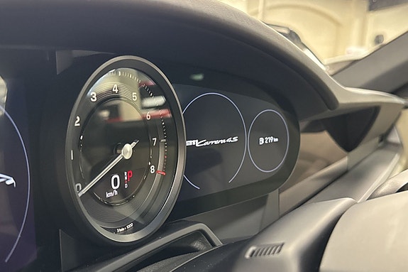 Porsche 911 14 of 25
