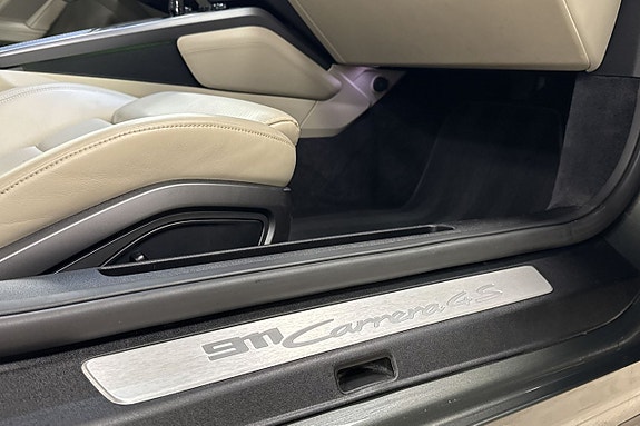 Porsche 911 8 of 25