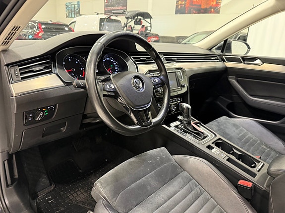 Volkswagen Passat 8 of 18