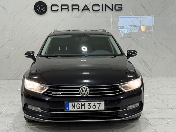 Volkswagen Passat 2 of 5