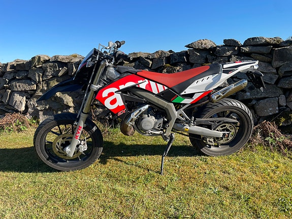 Aprilia SX 50 2 of 7