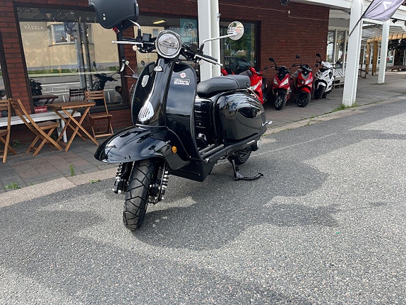 Royal Alloy TG Ny, finns i hallen 11 of 12