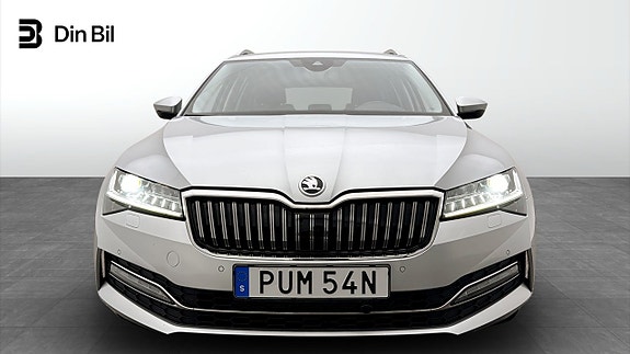 Skoda Superb 4 of 5