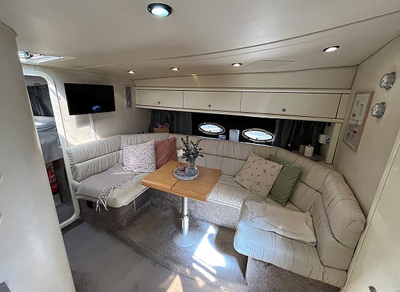 Sunseeker Mustique 42 9 of 12