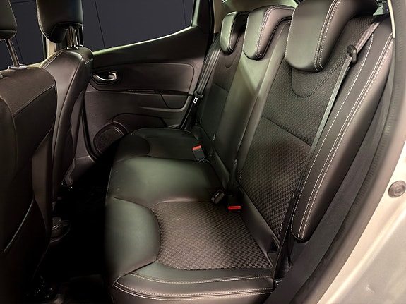 Renault Clio 22 of 30