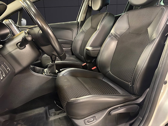 Renault Clio 20 of 30