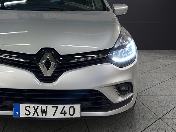 Renault Clio 9 of 30