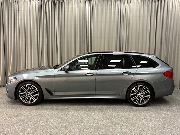 BMW 520d 2 of 5