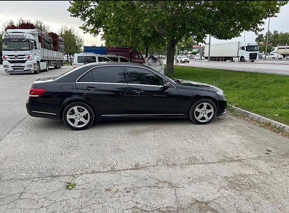 Mercedes-Benz E220 6 of 6