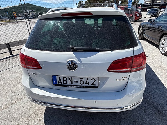 Volkswagen Passat 7 of 20