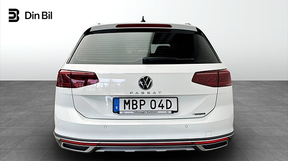 Volkswagen Passat Alltrack 5 of 5