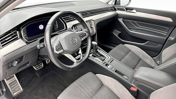 Volkswagen Passat Alltrack 7 of 14