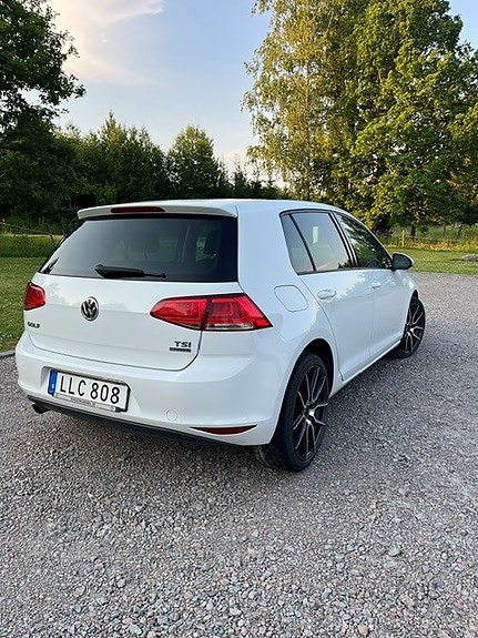 Volkswagen Golf VII 5 of 5