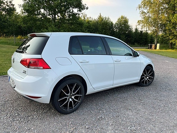 Volkswagen Golf VII 3 of 5