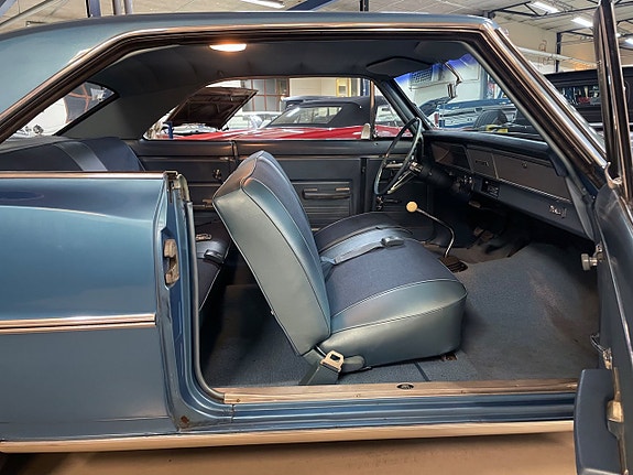 Chevrolet Nova 10 of 30