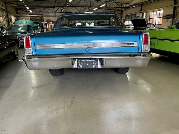 Chevrolet Nova 7 of 30