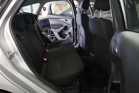 Ford Focus 11 of 17