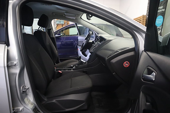 Ford Focus 9 of 17