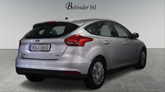 Ford Focus 4 of 17