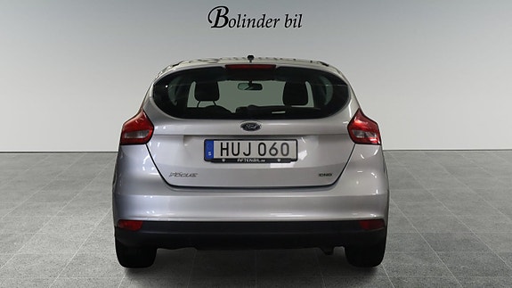 Ford Focus 5 of 17