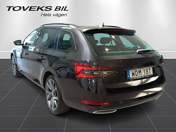 Skoda Superb 7 of 12