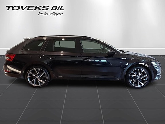 Skoda Superb 4 of 12