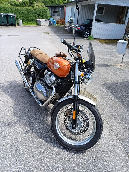 Royal Enfield INTERCEPTOR INT 650 2 of 5