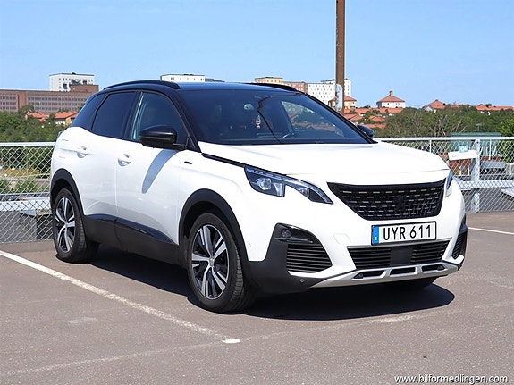 Peugeot 3008 2 of 5