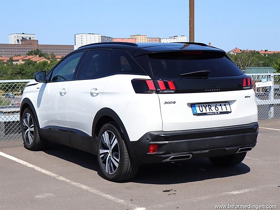 Peugeot 3008 3 of 5