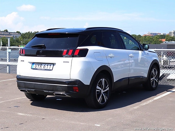Peugeot 3008 4 of 5