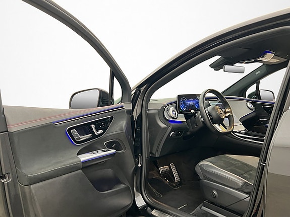 Mercedes-Benz EQE SUV 11 of 30
