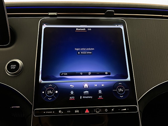 Mercedes-Benz EQE SUV 20 of 30