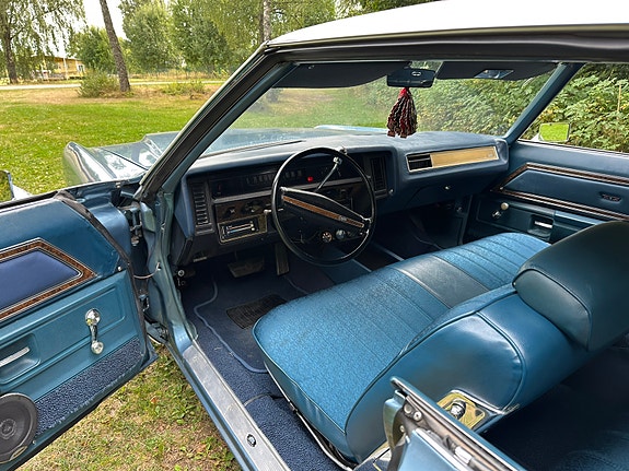Chevrolet Caprice 8 of 15