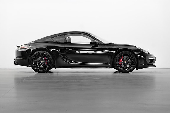 Porsche 718 Cayman GTS 5 of 5