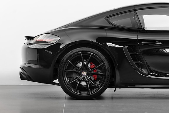Porsche 718 Cayman GTS 6 of 30