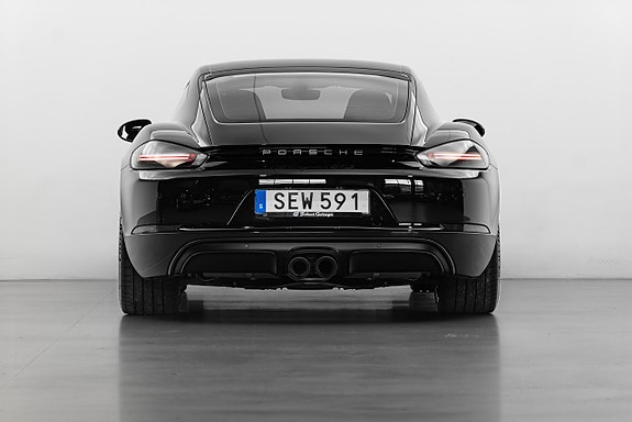 Porsche 718 Cayman GTS 4 of 5