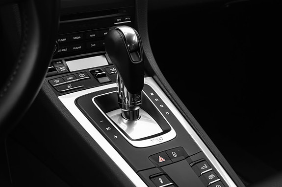 Porsche 718 Cayman GTS 13 of 30