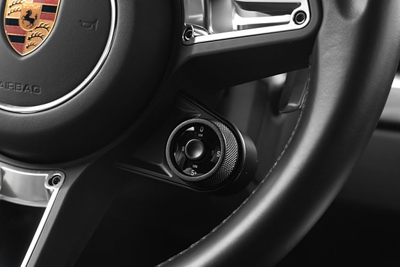 Porsche 718 Cayman GTS 18 of 30