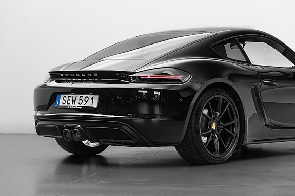 Porsche 718 Cayman GTS 22 of 30